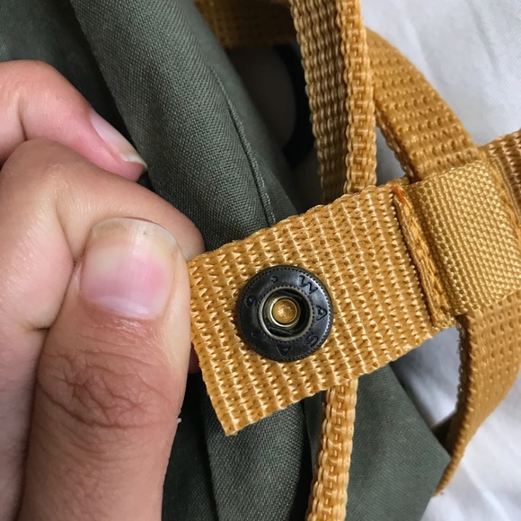 authentic Fjallraven kanken ochre green - Picture 7 of 8